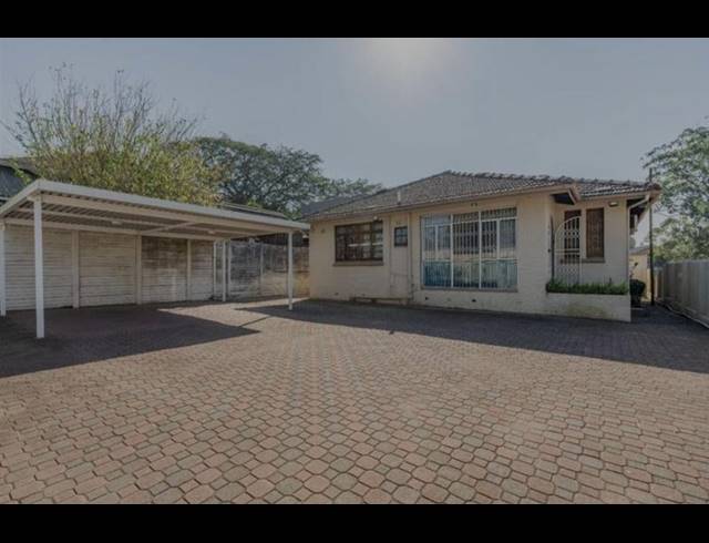 3 BEDROOM HOUSE FOR SALE IN SYDENHAM